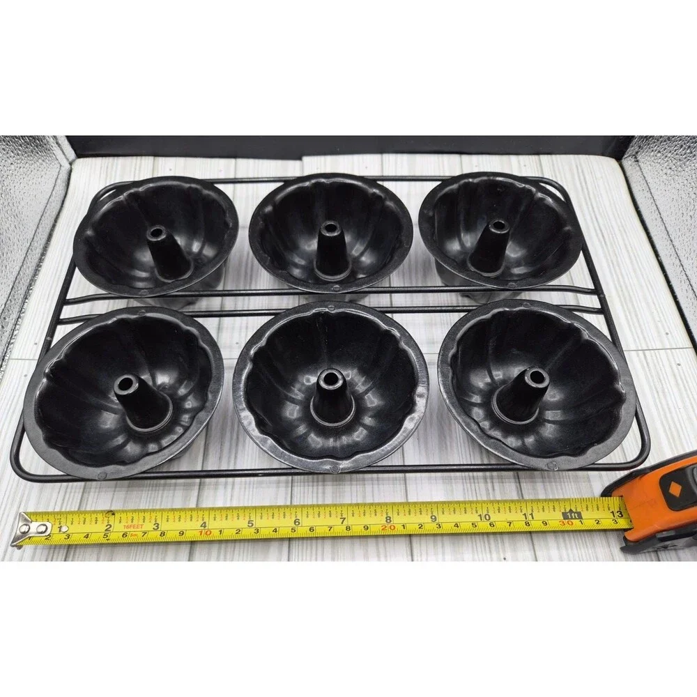 Norpro Mini Fluted Cake Pan Non-Stick 6 Linking Pans Bakeware Mold Round